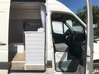 Foto 15 van Volkswagen Crafter 2.5 TDi L2H2 AC Camper Versnellingsbak probleem