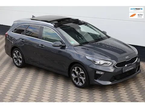 Kia Ceed Sportswagon 1.4 T-GDi ExecutiveLine Pano Leer luxe!