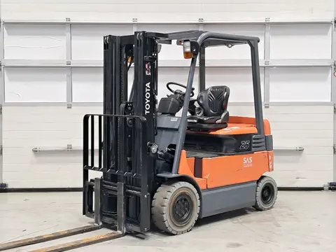 TOYOTA 7FBMF25 2013 2.5T