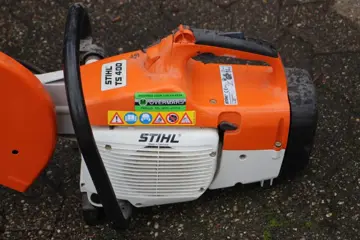 STIHL TS 400 , betonzaag met diamantblad en 2 watertanks