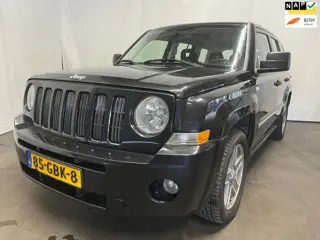 Jeep Patriot 2.4 Limited - Roest - Schade