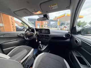 Foto 18 van Hyundai i10 1.0 Comfort | Carplay | Airco | DAB | Lane Assist | Cruise Control