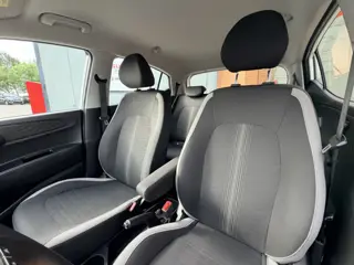 Foto 20 van Hyundai i10 1.0 Comfort | Carplay | Airco | DAB | Lane Assist | Cruise Control