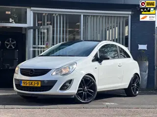 Opel Corsa 1.4-16V Color Edition ORG NL / AIRCO / NAVI / NAP