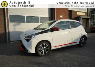 Toyota Aygo 1.0 VVT-I X-JOY ZEER LUXE 5DEURS ORIGINEEL NL DEALER ONDERHOUDEN CAMERA ANDROID/APPLECAR