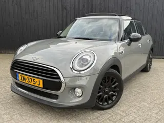 MINI 5-deurs 1.5 Cooper Business Edition (bj 2019)