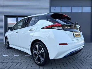 Foto 16 van Nissan LEAF N-Connecta 40 kWh ✓SOH 88.6% ✓Navigatie ✓360° Camera ✓BLIS ✓Adaptive Cruise ✓Apple Carpl