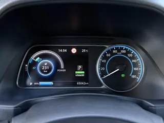 Foto 20 van Nissan LEAF N-Connecta 40 kWh ✓SOH 88.6% ✓Navigatie ✓360° Camera ✓BLIS ✓Adaptive Cruise ✓Apple Carpl