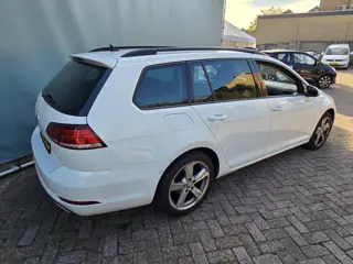 Foto 15 van Volkswagen Golf Variant 1.5 TSI Highline VIRTUAL COCKPIT NAVI TEL CAMERA