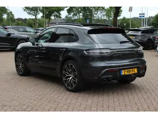Foto 14 van Porsche Macan 2.0 T / Trekhaak / Panoramadak / Camera / Luchtvering / Keyless / 21'' / Adaptieve Sto