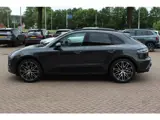 Foto 28 van Porsche Macan 2.0 T / Trekhaak / Panoramadak / Camera / Luchtvering / Keyless / 21'' / Adaptieve Sto