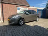 Foto 27 van Peugeot 208 1.2 VTi Allure APK/AIRCO (bj 2013)