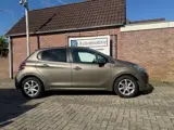 Foto 26 van Peugeot 208 1.2 VTi Allure APK/AIRCO (bj 2013)