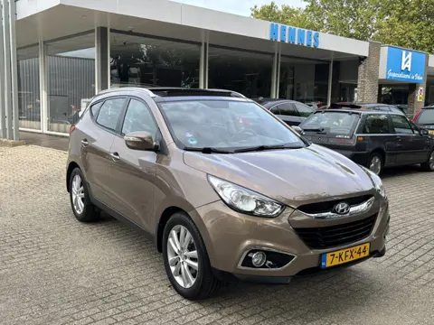 Hyundai ix35 2.0i 4WD i-Catcher Leder Pano Keyless Camera
