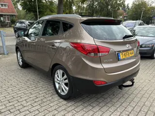 Foto 12 van Hyundai ix35 2.0i 4WD i-Catcher Leder Pano Keyless Camera