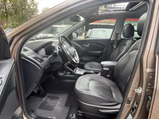 Foto 13 van Hyundai ix35 2.0i 4WD i-Catcher Leder Pano Keyless Camera