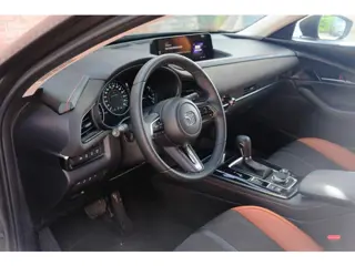 Foto 18 van Mazda CX-30 2.5 e-SkyActiv-G M Hybrid 140pk Aut. Nagisa - Head-up display - Bose - Adaptieve cruise
