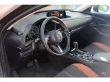 Foto 28 van Mazda CX-30 2.5 e-SkyActiv-G M Hybrid 140pk Aut. Nagisa - Head-up display - Bose - Adaptieve cruise