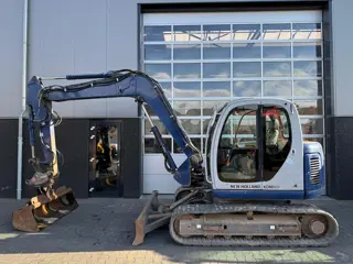 New Holland E80-1ES | A/C (bj 2008)