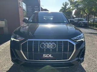 Foto 17 van Audi Q3 45 TFSI e S edition S-Line // NAVI + CARPLAY // SONOS AUDIO // ADAPTIVE CRUISE // FULL LED /