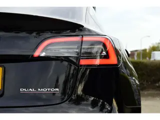 Foto 11 van Tesla Model 3 Performance AWD 75 kWh SOH 86.5% Rijklaarprijs-Garantie Panorama dak Autopilot Leder 2