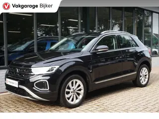 Volkswagen T-Roc 1.5 TSI Style (bj 2022, automaat)