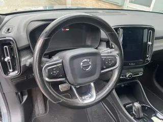 Foto 14 van Volvo XC40 1.5 T5 Twin Engine R-Design Leer Panodak Vol