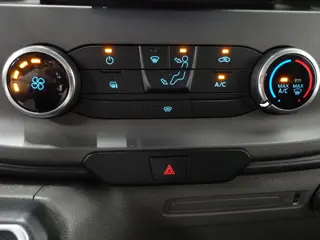 Foto 19 van Ford Transit 310 2.0 TDCI L2H2 Trend Automaat Airco Bluetooth Camera Cruise Control