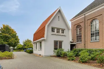 Woning aan de Kerklaan te Schoonoord