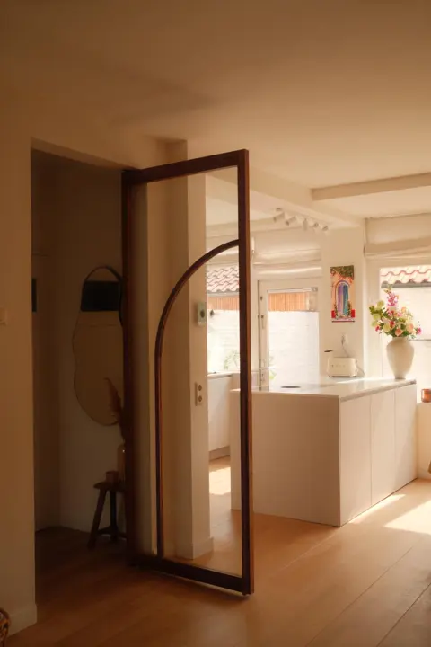 Woning aan de Antillenstraat te Santpoort-Noord