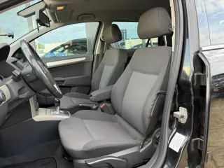 Foto 20 van Opel Astra Wagon 1.6 Temptation 116PK | AUTOMAAT | NL AUTO | NAP | Airco | Cruise Control | Lichtmet