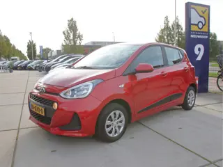 Foto 12 van Hyundai i10 1.0i Comfort Carplay-Navi, NAP, Cruise, Airco Aanbieding!