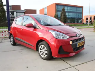 Foto 14 van Hyundai i10 1.0i Comfort Carplay-Navi, NAP, Cruise, Airco Aanbieding!