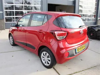 Foto 17 van Hyundai i10 1.0i Comfort Carplay-Navi, NAP, Cruise, Airco Aanbieding!