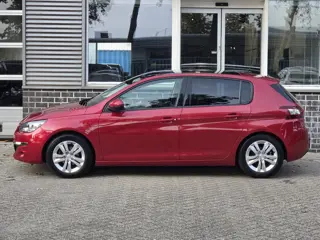 Foto 12 van Peugeot 308 1.2 PureTech Blue Lion Pano Apk Tm 08-2027