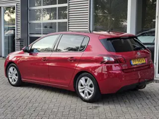Foto 13 van Peugeot 308 1.2 PureTech Blue Lion Pano Apk Tm 08-2027