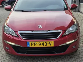 Foto 17 van Peugeot 308 1.2 PureTech Blue Lion Pano Apk Tm 08-2027