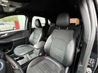 Foto 19 van Ford Kuga 2.5 PHEV ST-Line | Carplay | Stoel/ Stuur verwarming | DAB | Cruise control