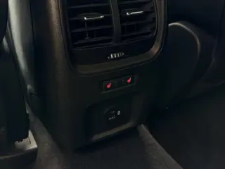 Foto 11 van Ford Kuga 2.5 PHEV ST-Line | Carplay | Stoel/ Stuur verwarming | DAB | Cruise control