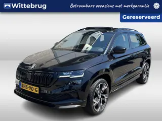 Škoda Karoq 1.5 TSI ACT Sportline / AUTOMAAT/ PANO/ TREKHAAK/ DCC/ STUUR+STOELVERWARM./ ACC/ PARK.SE