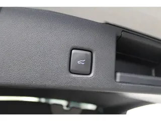 Foto 19 van Ford Kuga 2.5 243 pk PHEV ST-Line X Maart 2026, slechts 9.800km ! Autm. airco dual, elektr. panodak,