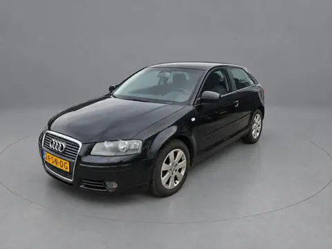 Audi A3 1.6 FSI Ambiente (bj 2006)