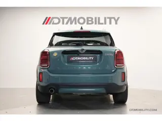 Foto 16 van MINI Countryman 1.5 Cooper S E ALL4 | Panorama | Chester | Camera