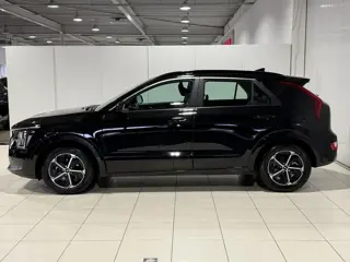 Foto 16 van Kia Niro 1.6 GDi Hybrid DynamicLine Trekhaak, Apple Carplay/Android Auto, Navigatie, Camera.