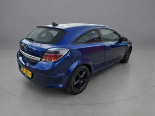 Foto 14 van Opel Astra GTC 1.4 Enjoy (bj 2005)