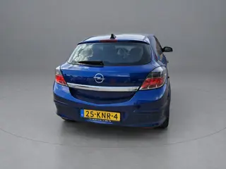 Foto 15 van Opel Astra GTC 1.4 Enjoy (bj 2005)
