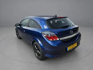 Foto 16 van Opel Astra GTC 1.4 Enjoy (bj 2005)