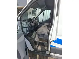 Foto 19 van Ford Transit 310 2.0 TDCI L3H2 Trend! 2e EIGENAAR! Airco l Navi l Cruise l Trekhaak! GOED ONDERHOUDE