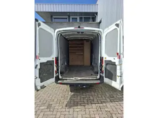 Foto 15 van Ford Transit 310 2.0 TDCI L3H2 Trend! 2e EIGENAAR! Airco l Navi l Cruise l Trekhaak! GOED ONDERHOUDE