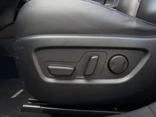 Foto 12 van Mazda CX-30 2.0 e-SkyActiv-X M Hybrid Comfort / Keyless / Trekhaak / 18"LM / Carplay / Navi / PDC +